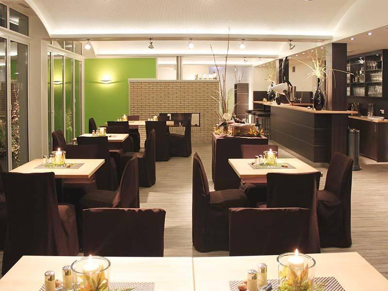 Ju52 Restaurant Hotel Lounge Арнсберг Екстер'єр фото